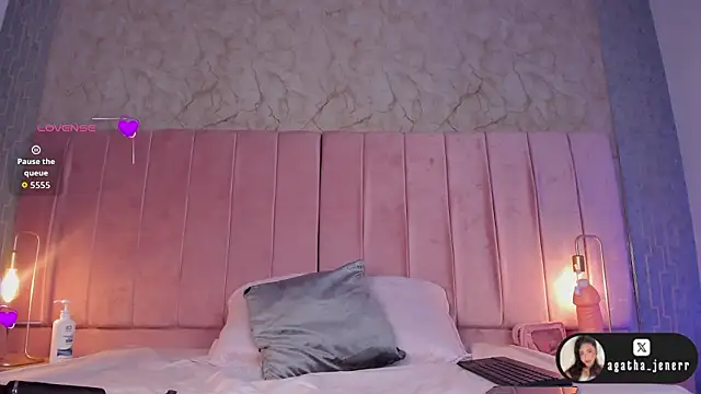 agatha jener online show from March 27, 2026, 11:33 am