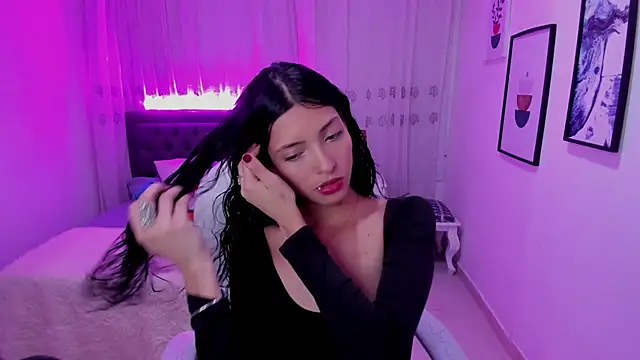 Mia Clay1 online show from November 27, 2025, 7:58 pm