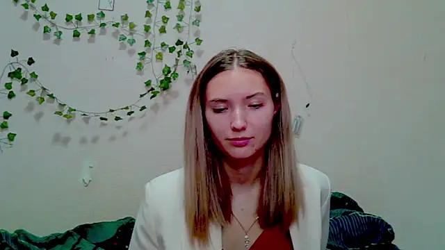  kikiclark   online show from November 21, 2025, 10:20 pm