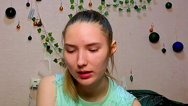  kikiclark   online show from February 15, 2026, 8:52 pm