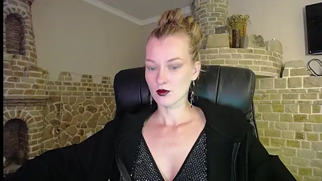 MysticVenus  online show from September 29, 2025, 6:42 am