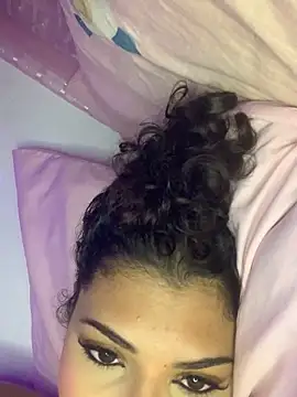 luluzinhax online show from February 24, 2026, 3:18 am