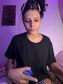 Snapshot of luluzinhax chatting on June 2, 2026, 4:12 am luluzinhax online show from June 2, 2026, 4:12 am