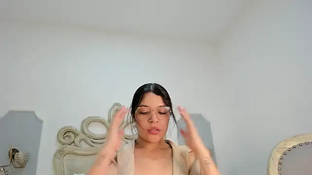 NebulaSin online show from November 4, 2025, 7:50 pm