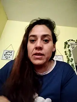 denissebombon online show from February 2, 2026, 3:55 pm