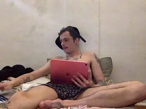 chrisalmeid  online show from October 13, 2025, 12:56 am