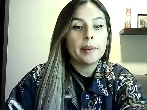 Snapshot of Valery__Rouse_ chatting on June 27, 2026, 4:18 am Valery Rouse online show from June 27, 2026, 4:18 am