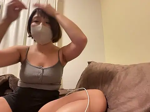 Snapshot of omuomurice chatting on January 11, 2026, 2:13 pm omuomurice online show from January 11, 2026, 2:13 pm