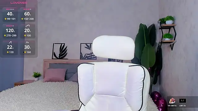 Lynn Martin online show from April 6, 2026, 12:17 am