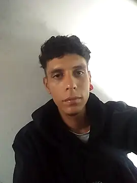 Snapshot of Crxxxsh chatting on March 26, 2026, 11:19 am Crxxxsh online show from March 26, 2026, 11:19 am