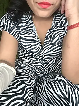 Hott Archana online show from December 17, 2025, 6:02 pm