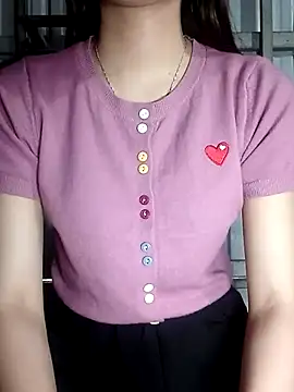 CherryBeii online show from October 31, 2025, 5:37 am