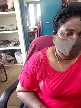 Snapshot of Tamil_Kavitha10 chatting on February 16, 2026, 7:29 am Tamil Kavitha10 online show from February 16, 2026, 7:29 am