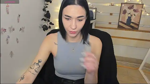 Snapshot of Bella_Night4 chatting on January 12, 2026, 7:59 am Bella Night4 online show from January 12, 2026, 7:59 am