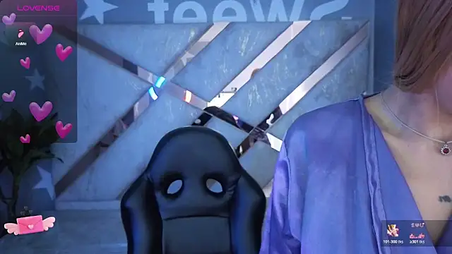 Snapshot of Candy_kush_t chatting on February 8, 2026, 8:45 am Candy kush t online show from February 8, 2026, 8:45 am