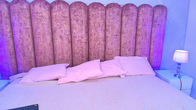 Sweet 1Angel online show from April 18, 2026, 3:53 am