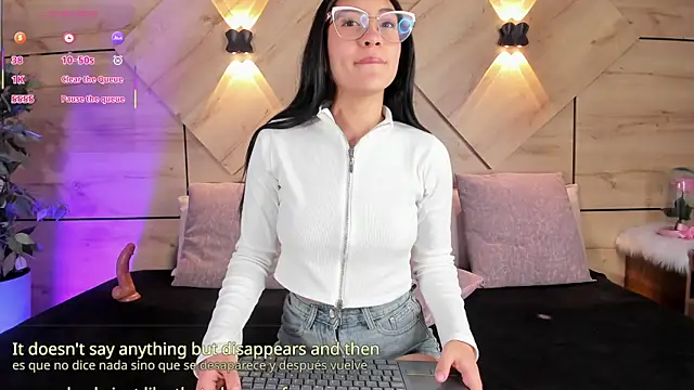 aylin rousse online show from November 6, 2025, 8:13 pm