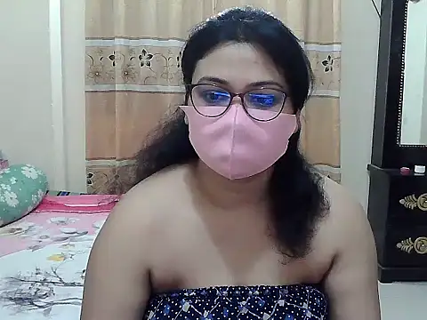 Elena cruz5 online show from October 26, 2025, 2:17 pm