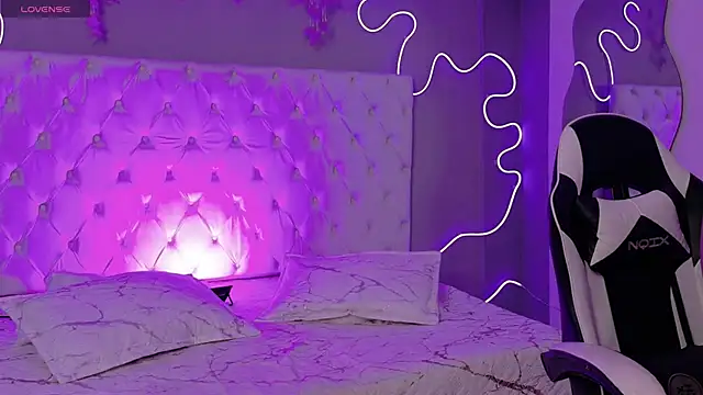 Emma visconti online show from December 21, 2025, 12:29 pm