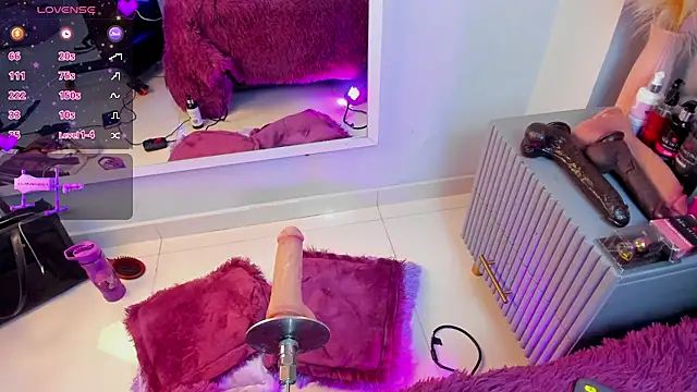 Mia Valentine  online show from February 26, 2026, 8:09 pm