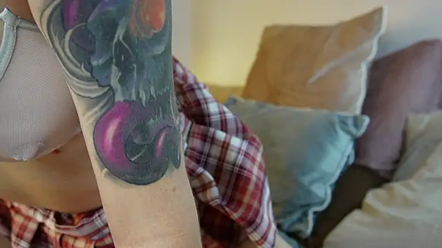 Snapshot of Takopi_ chatting on December 2, 2025, 2:23 am Takopi online show from December 2, 2025, 2:23 am