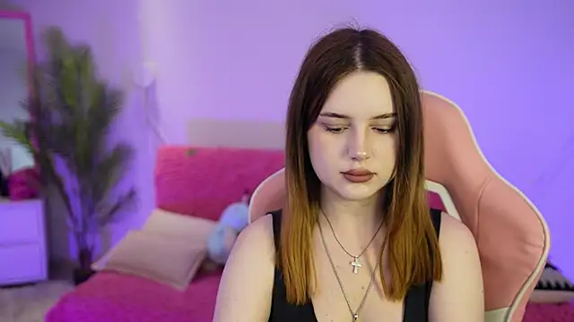 Snapshot of MilanaMoons chatting on September 9, 2025, 11:19 am MilanaMoons online show from September 9, 2025, 11:19 am