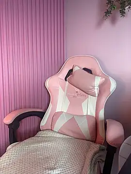 PrettyAshley  online show from April 3, 2026, 8:37 pm