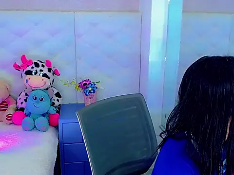 hanna sweett34 online show from October 4, 2025, 12:34 am