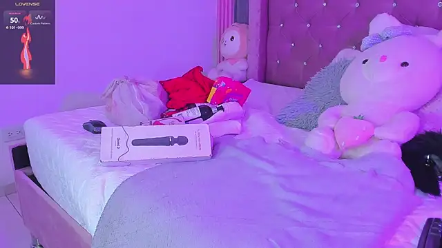 Nayla-Mouna online show from April 9, 2026, 7:42 pm