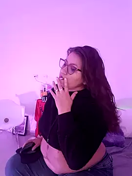 Vesper Vixen online show from December 18, 2025, 5:50 pm