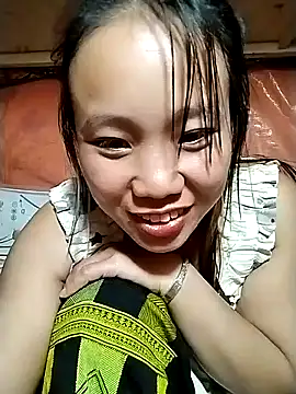 liu-liusexy online show from October 13, 2025, 3:02 pm