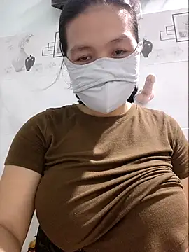 Snapshot of Wainy_kina chatting on October 17, 2025, 8:39 am Wainy kina online show from October 17, 2025, 8:39 am