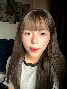 SarahBeii online show from November 8, 2025, 4:27 am