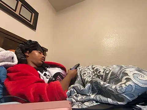 Brooke012 online show from April 13, 2026, 6:34 pm