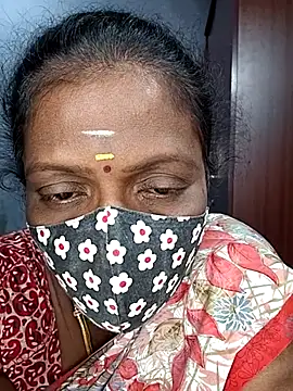 Snapshot of umashreetamil chatting on February 19, 2026, 6:10 am umashreetamil online show from February 19, 2026, 6:10 am