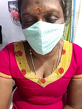 Snapshot of umashreetamil chatting on December 14, 2025, 3:17 pm umashreetamil online show from December 14, 2025, 3:17 pm