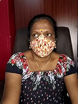 Snapshot of umashreetamil chatting on February 12, 2026, 2:06 pm umashreetamil online show from February 12, 2026, 2:06 pm