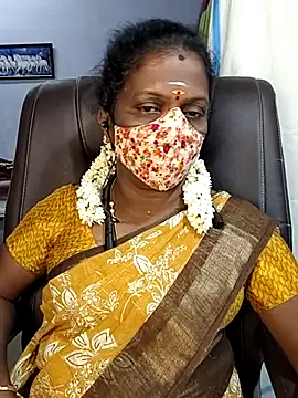 Snapshot of umashreetamil chatting on November 20, 2025, 3:12 pm umashreetamil online show from November 20, 2025, 3:12 pm