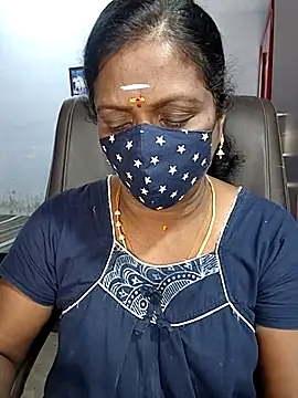 Snapshot of umashreetamil chatting on February 20, 2026, 12:29 pm umashreetamil online show from February 20, 2026, 12:29 pm