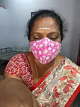 Snapshot of umashreetamil chatting on February 18, 2026, 2:42 am umashreetamil online show from February 18, 2026, 2:42 am