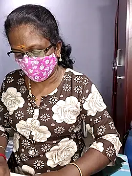 Snapshot of umashreetamil chatting on January 16, 2026, 6:12 pm umashreetamil online show from January 16, 2026, 6:12 pm