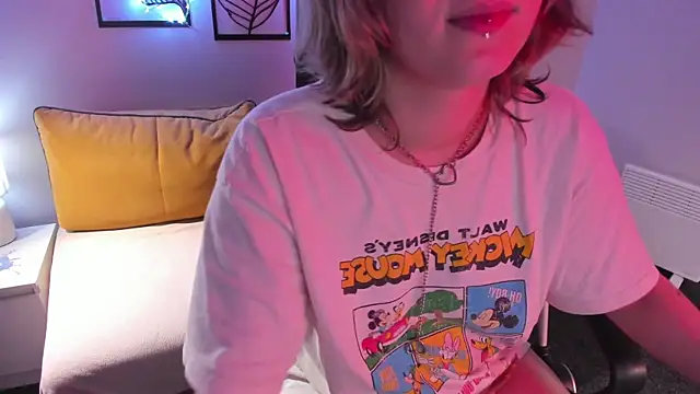 Hailey Foxy online show from November 28, 2025, 9:53 am