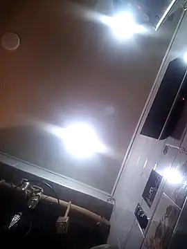 Snapshot of UsualSummer2 chatting on February 17, 2026, 2:31 am UsualSummer2 online show from February 17, 2026, 2:31 am