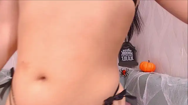 mia scot online show from October 26, 2025, 11:54 am