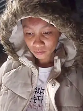 simi-lucy online show from November 22, 2025, 12:54 am