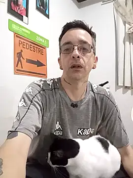 dinho carioca online show from November 9, 2025, 2:32 pm