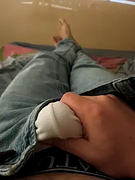 Normalludo0202 online show from November 11, 2025, 2:45 pm