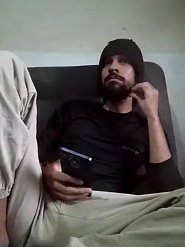 Alejandro92 cali online show from November 8, 2025, 10:13 pm