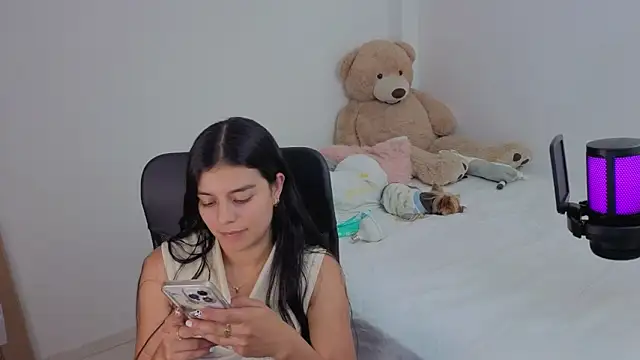 valerihouse online show from November 27, 2025, 1:50 am