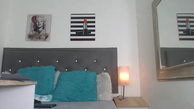 madison  love  online show from March 26, 2026, 7:01 pm